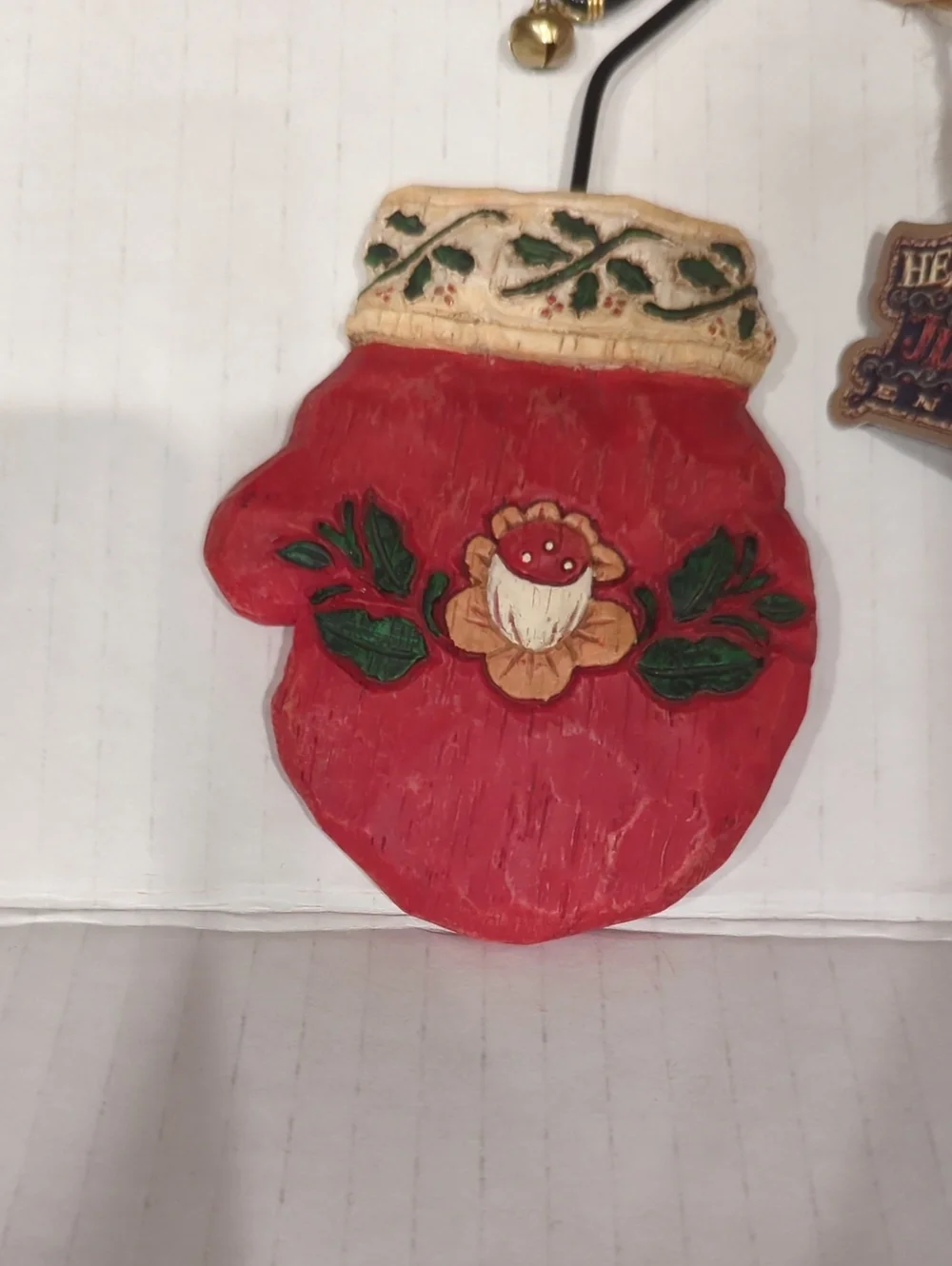 VTG 2003 Jim Shore Heartwood Creek Red Flower Mitten Ornament Enesco 113470